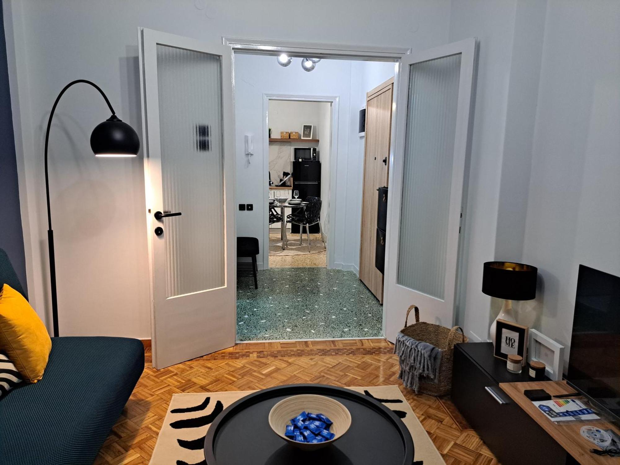 סרס Stylish City Center Apartment מראה חיצוני תמונה