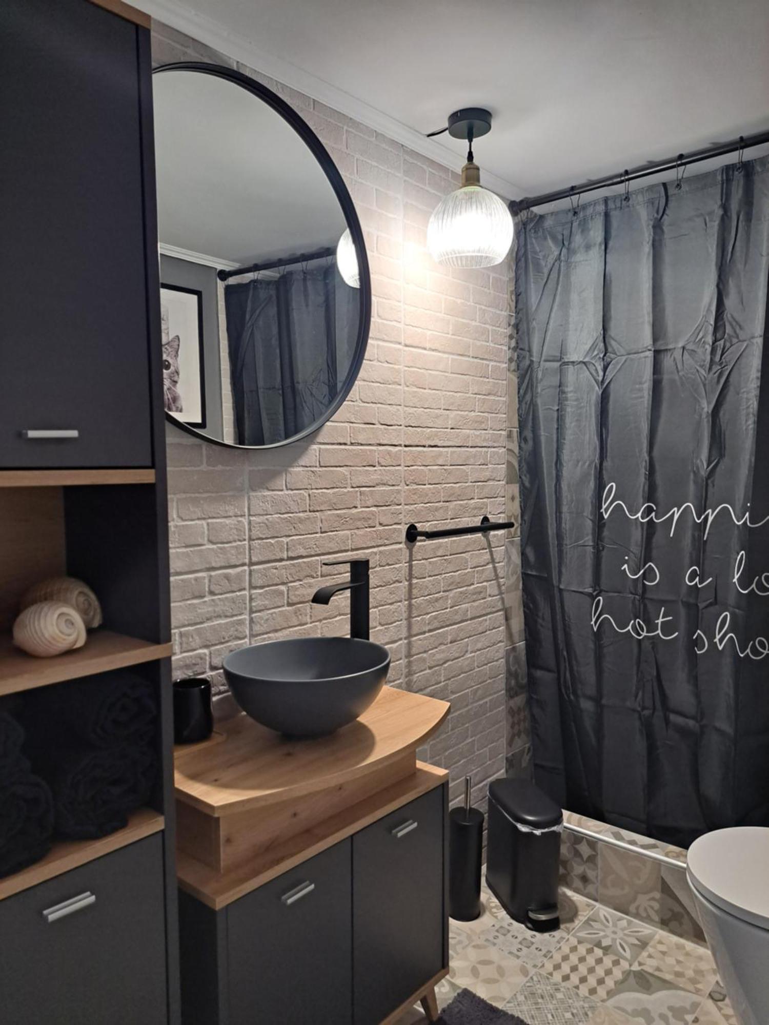 סרס Stylish City Center Apartment מראה חיצוני תמונה