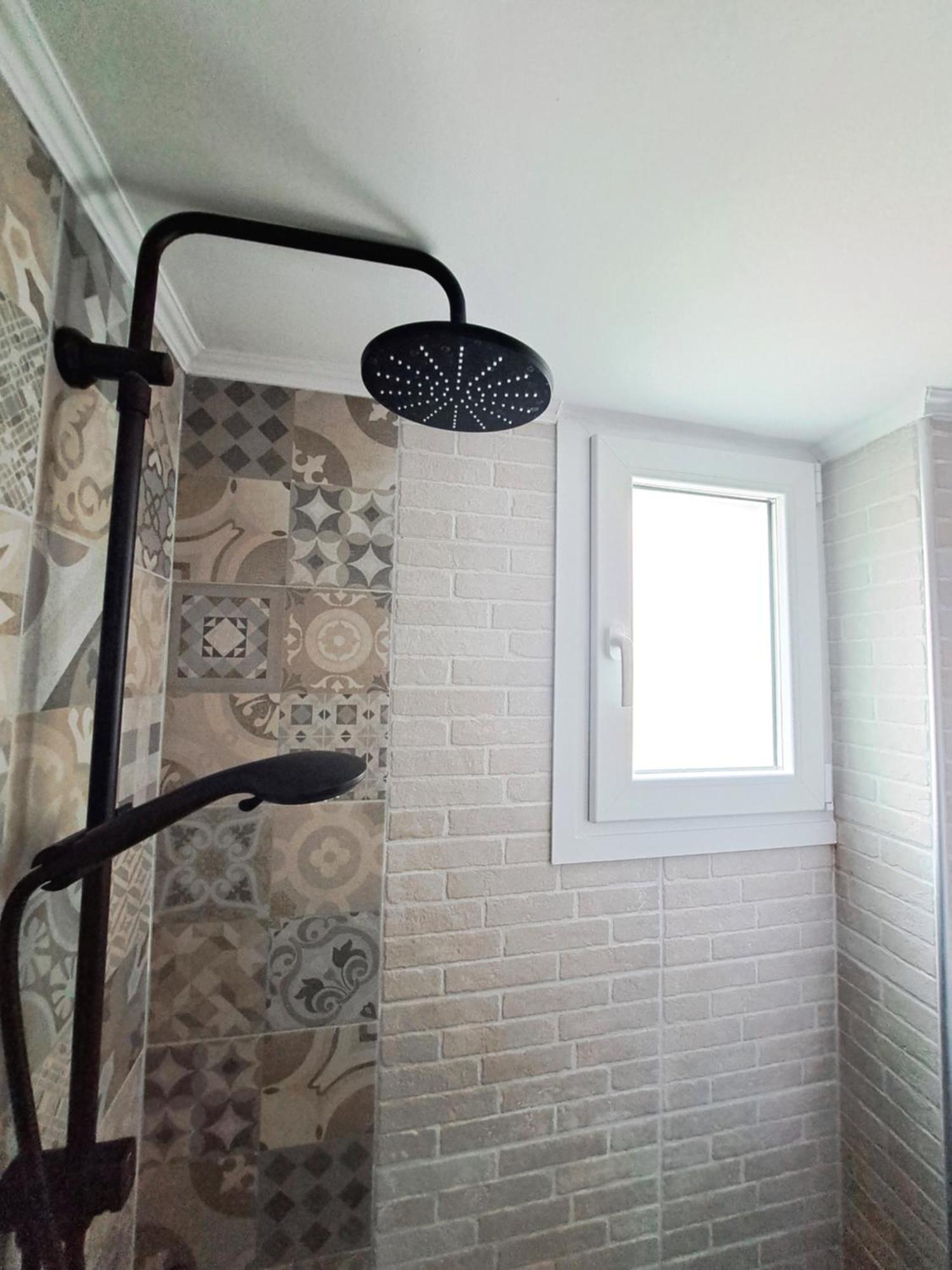 סרס Stylish City Center Apartment מראה חיצוני תמונה