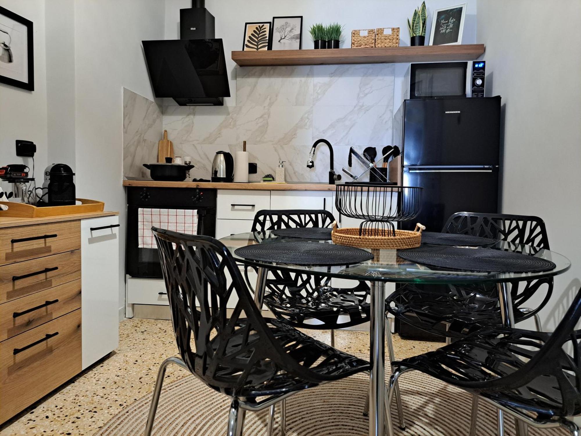 סרס Stylish City Center Apartment מראה חיצוני תמונה